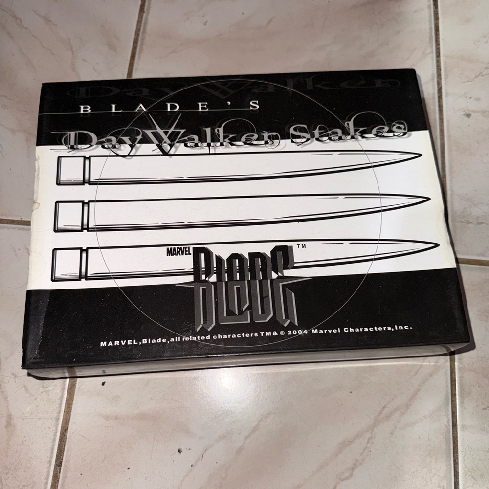 Authentic Marvel Blade Replica 2004 DayWalker Stakes With Stand